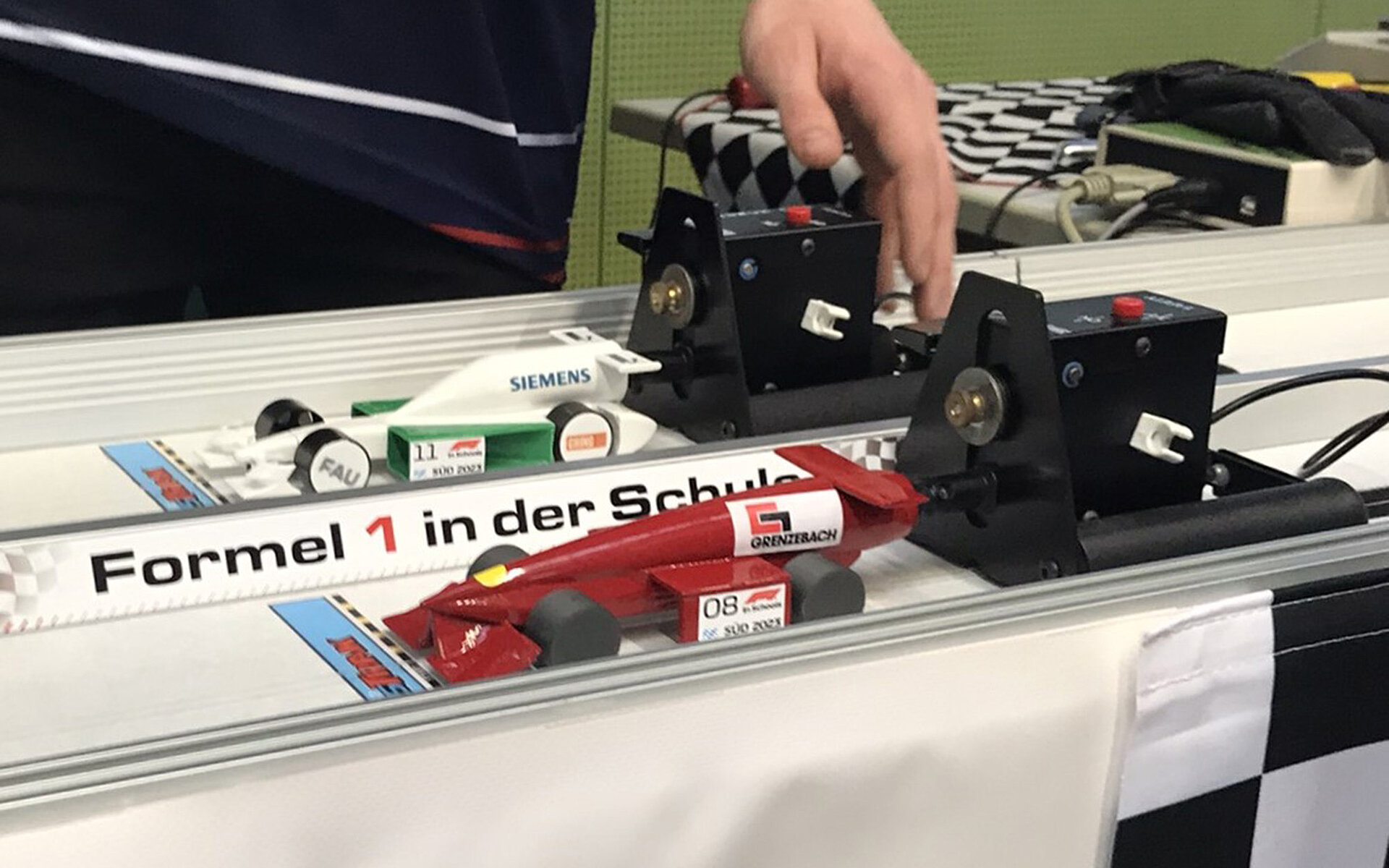 Wettbewerb „Formel-1-in-der-Schule“