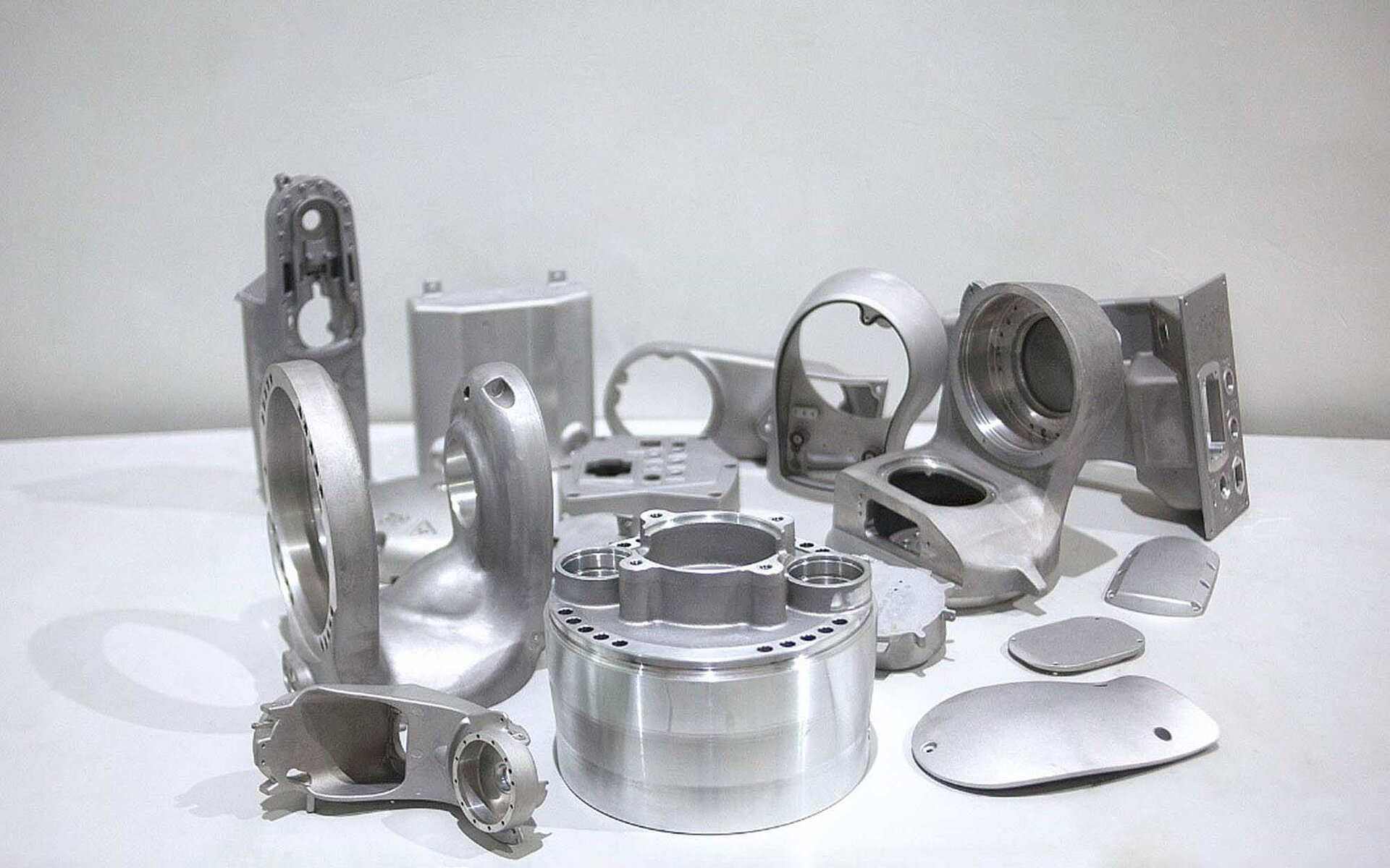 For over 20 years, Grenzebach has been manufacturing high-quality casting parts for the international industry - from iron to steel and aluminum castings to forged parts. Custom-ers benefit from the specialist's wide range of services throughout the complete supply chain. (c) Grenzebach